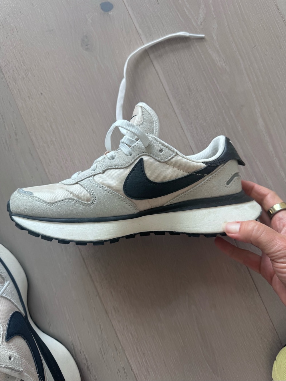 Nike Women's Cream and Black Retro Runner Sneakers